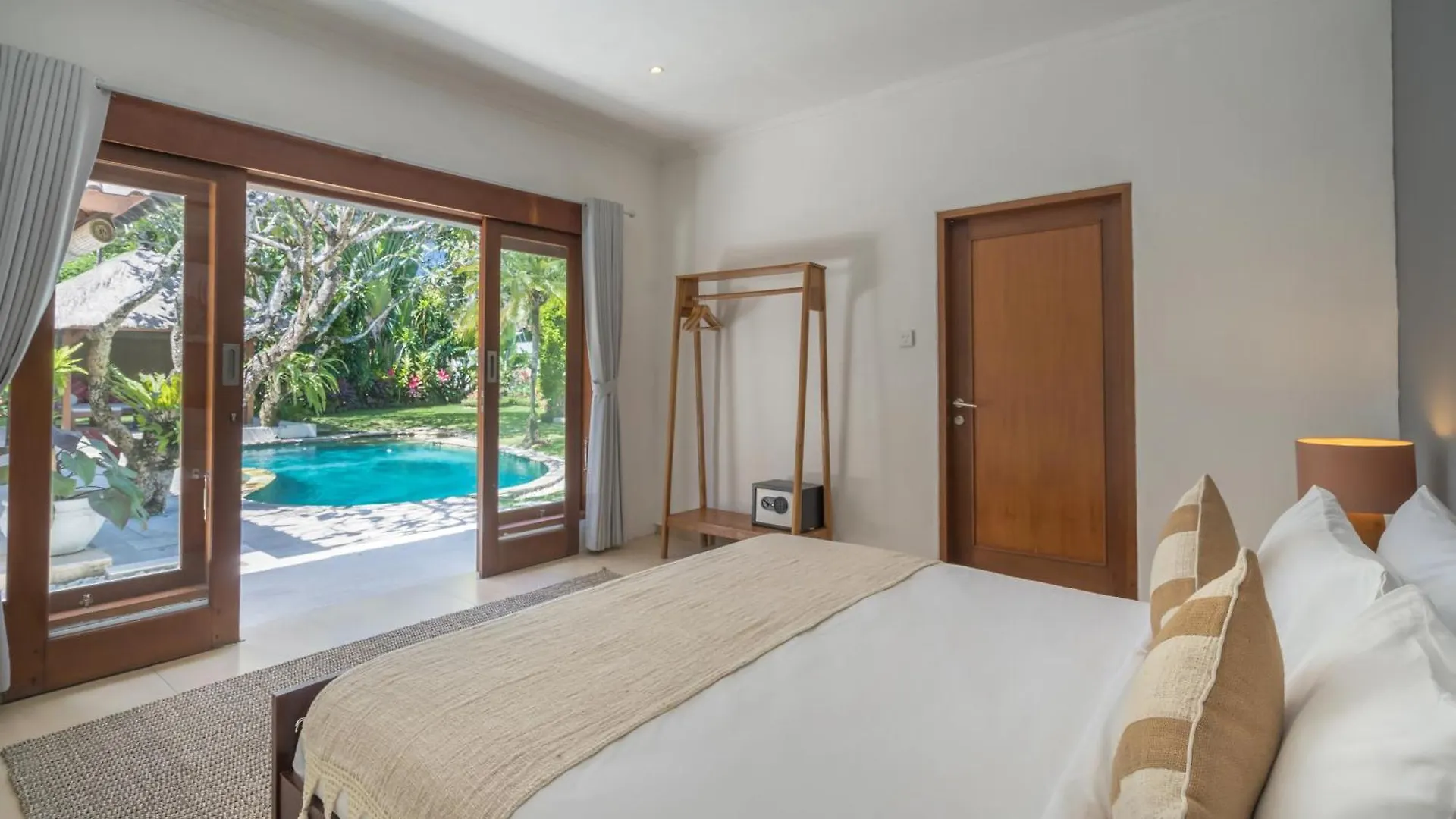 Willa Jasmina Estate Seminyak